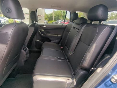 Used 2018 Volkswagen Tiguan SE FWD image 16