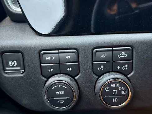 New 2025 Chevrolet Silverado 1500 RST image 19