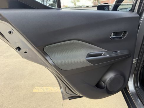 Used 2018 Nissan Kicks SV FWD image 17