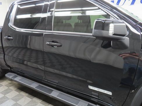 Used 2025 GMC Sierra 1500 Elevation w/ Preferred Package image 34