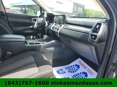Used 2021 Kia Sorento LX FWD image 27