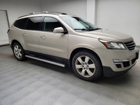 Used 2017 Chevrolet Traverse LT w/ Style and Technology Package image 11
