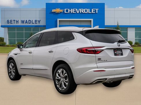 Used 2021 Buick Enclave Avenir w/ Avenir Technology Package FWD image 5