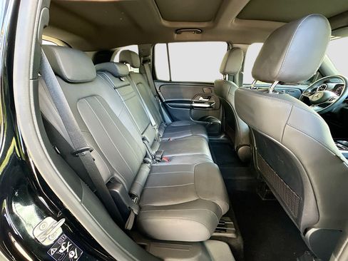 Used 2024 Mercedes-Benz GLB 250 image 28