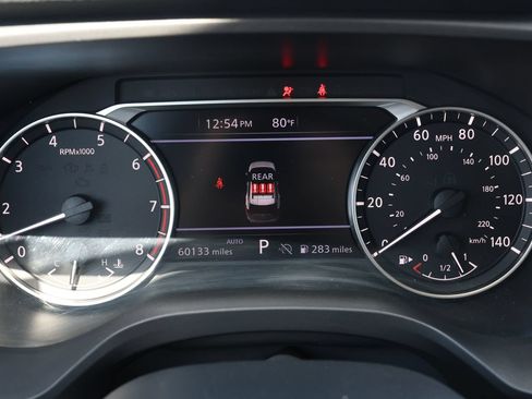 Used 2025 Nissan Rogue SV AWD/4WD image 18