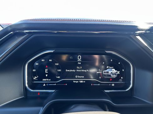 Used 2024 GMC Sierra 1500 AT4 w/ Technology Package image 15