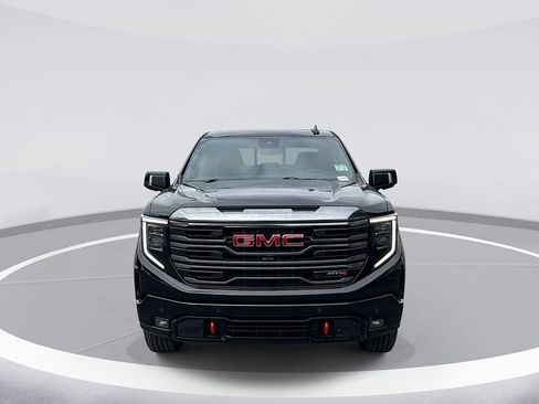 Used 2022 GMC Sierra 1500 AT4 w/ AT4 Premium Package AWD/4WD image 2