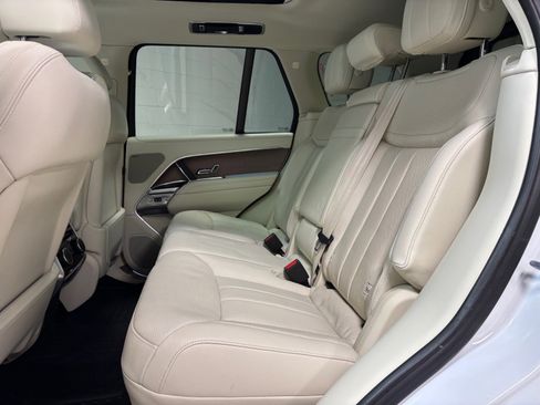 Used 2023 Land Rover Range Rover SE AWD/4WD image 29