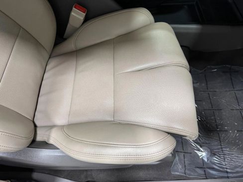 Used 2024 Lincoln Navigator L 4WD image 19