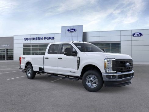 New 2025 Ford F250 XL w/ FX4 Off-Road Package AWD/4WD image 13
