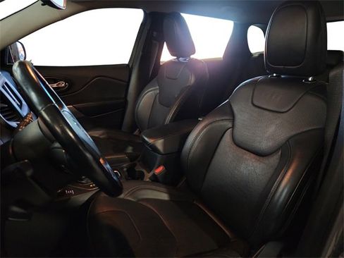 Used 2021 Jeep Cherokee Latitude Lux image 8