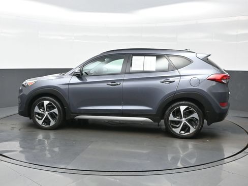 Used 2017 Hyundai Tucson Limited w/ Limited Ultimate Package 03 FWD image 3