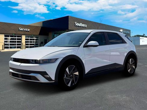 New 2026 Hyundai Ioniq 5 SEL AWD/4WD image 2