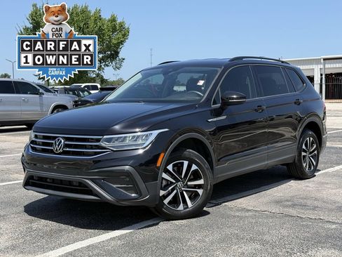 Used 2022 Volkswagen Tiguan S FWD image 1