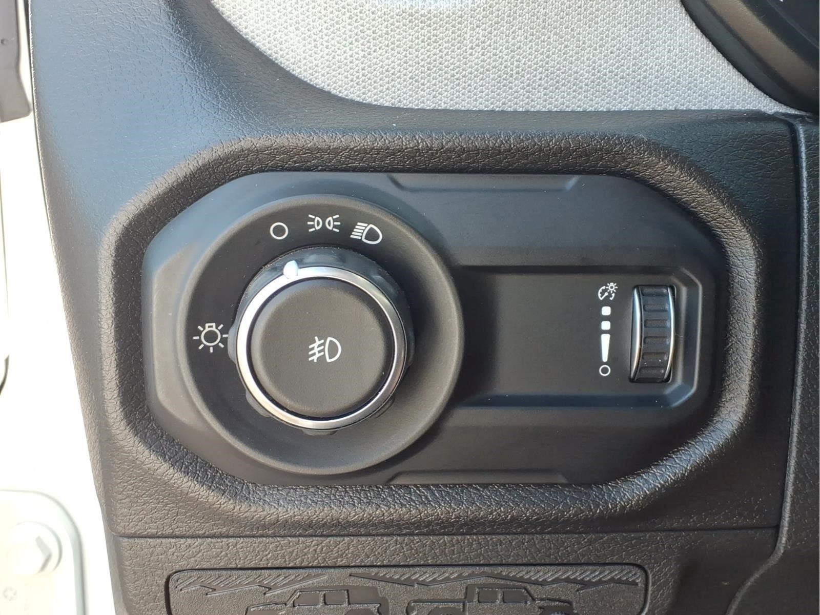 Used 2024 Jeep Wrangler Unlimited Sport AWD/4WD image 18