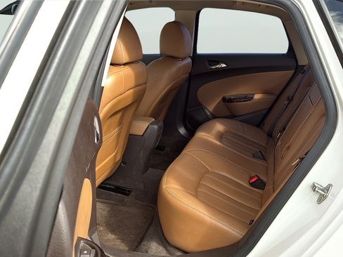 Used 2014 Buick Verano Leather FWD image 15