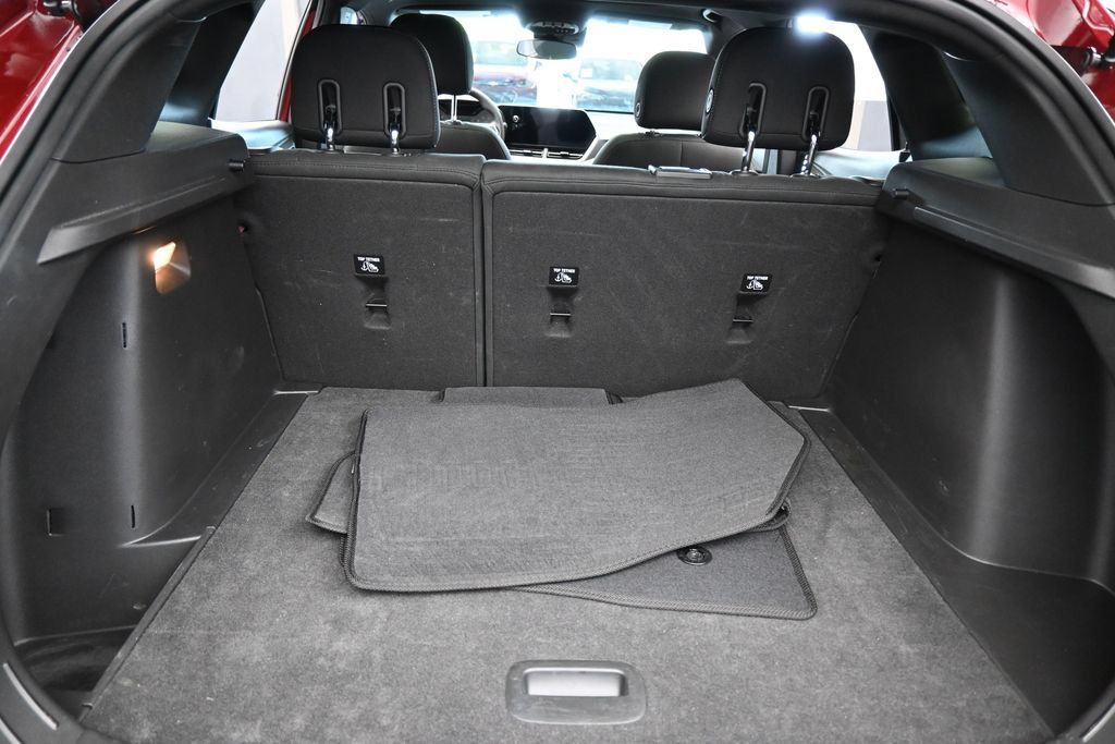 Used 2025 Chevrolet Trax RS w/ Sunroof Package FWD image 37