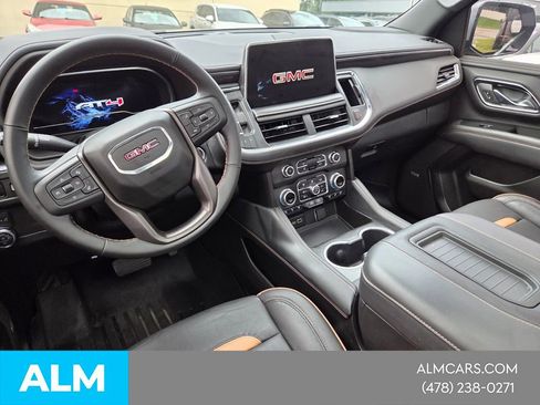 Used 2024 GMC Yukon AT4 w/ Technology Package AWD/4WD image 8