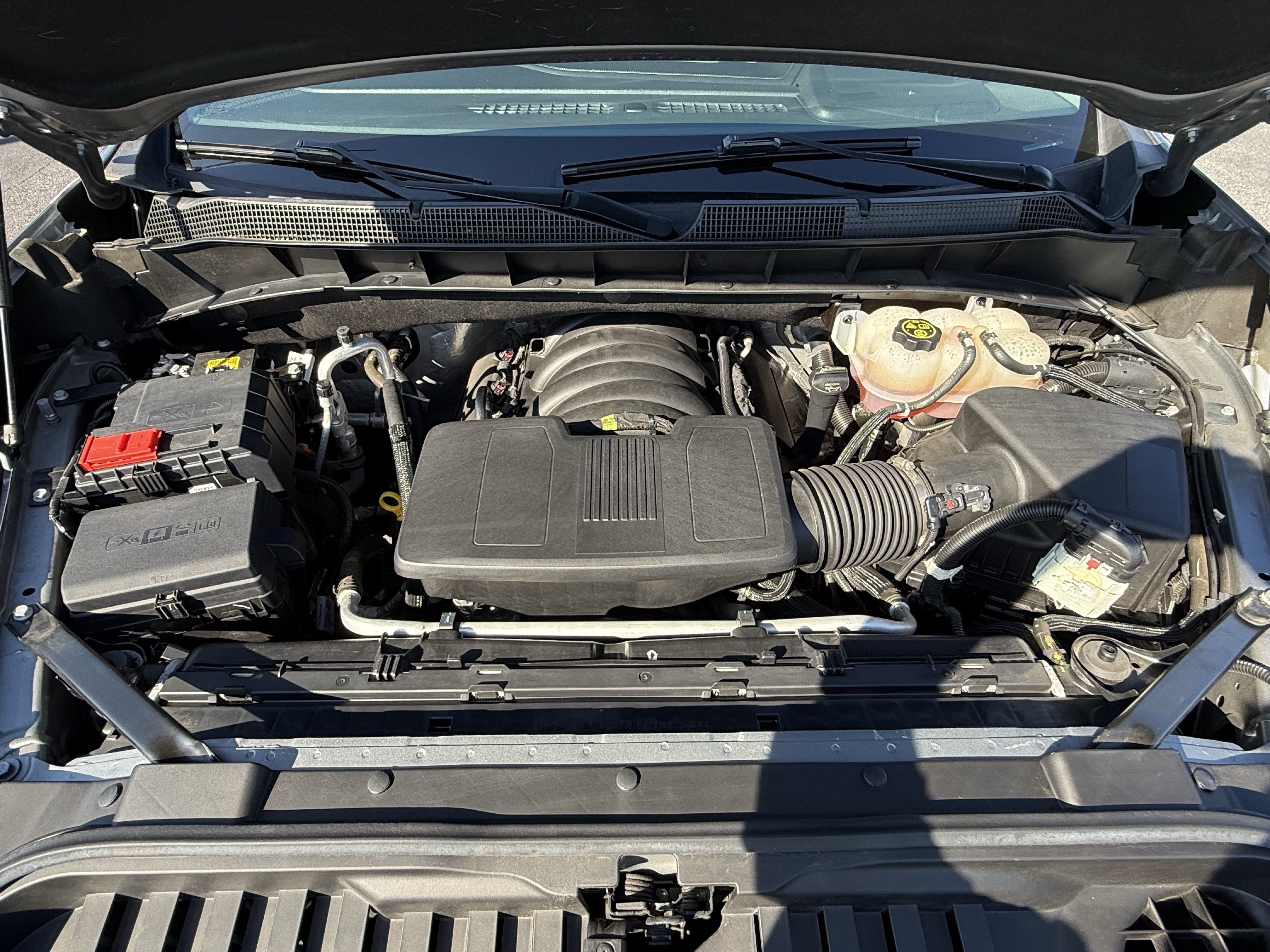Used 2023 Chevrolet Silverado 1500 LT AWD/4WD image 37