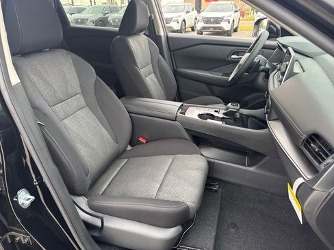 New 2026 Nissan Rogue SV w/ Cold Weather Package FWD image 11