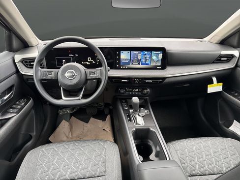 Used 2026 Nissan Kicks SV w/ Cold Weather Package AWD/4WD image 5