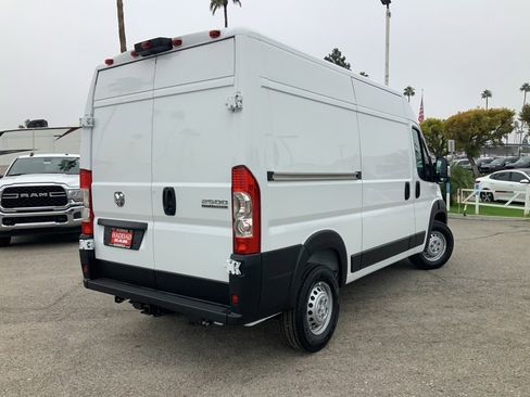 New 2026 RAM ProMaster 2500 w/ Convenience Group image 7