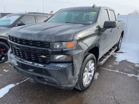 Used 2022 Chevrolet Silverado 1500 Custom image 3