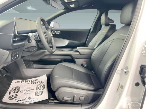 Used 2025 Hyundai Ioniq 6 SEL image 4