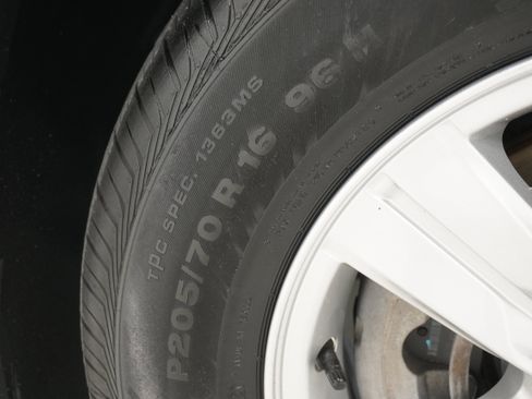 Used 2022 Chevrolet Trax LS w/ Tint and Cruise Package image 25