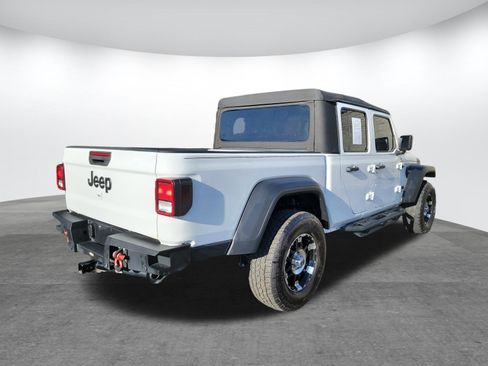 Used 2021 Jeep Gladiator Sport image 23