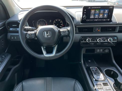 Certified 2025 Honda Pilot EX-L image 11