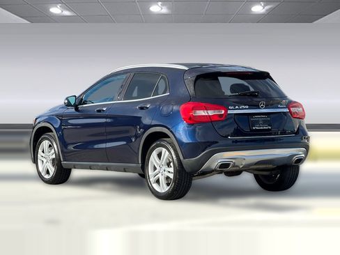 Used 2017 Mercedes-Benz GLA 250 4MATIC image 3