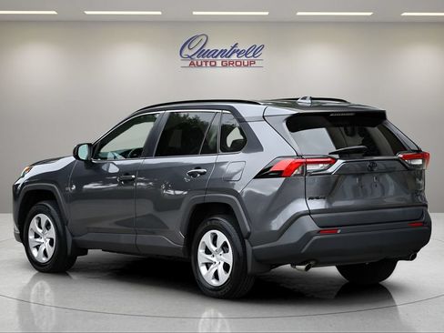 Used 2021 Toyota RAV4 LE AWD/4WD image 6