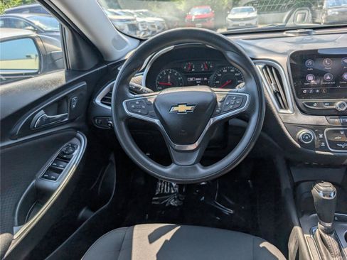 Used 2020 Chevrolet Malibu LS FWD image 16