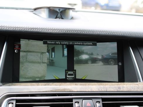 Used 2014 BMW 750Li image 27