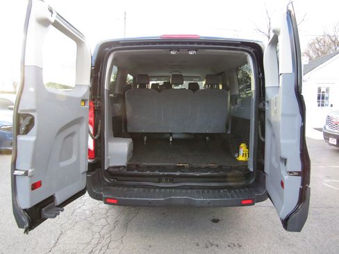 Used 2018 Ford Transit 150 XL image 12