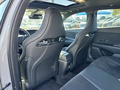 Used 2025 Hyundai Elantra N image 27