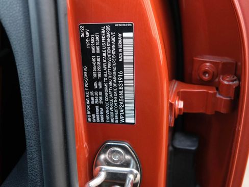 Used 2022 Porsche Macan GTS AWD/4WD image 44