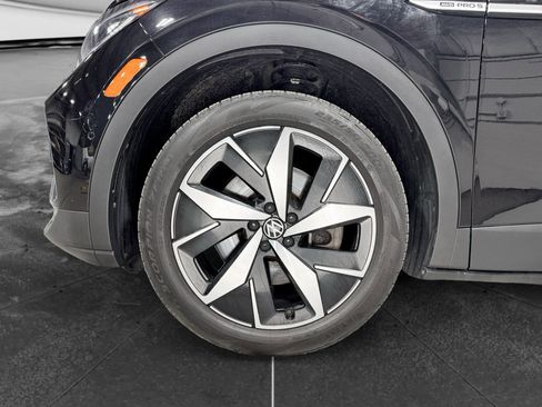 Used 2023 Volkswagen ID.4 Pro S AWD/4WD image 29