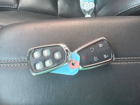 Used 2016 Cadillac XTS Luxury FWD image 25