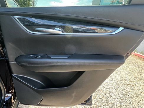 Used 2020 Cadillac XT5 Premium Luxury AWD/4WD image 20