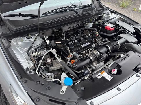 Used 2018 Honda Accord EX image 40