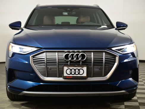 Certified 2023 Audi e-tron Premium Plus w/ Premium Plus Package AWD/4WD image 6