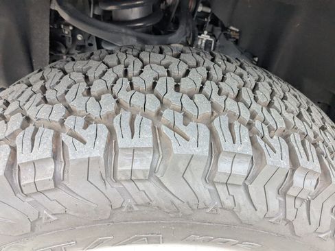 Certified 2024 Ford Bronco Raptor w/ Interior Carbon Fiber Pack 6 image 11