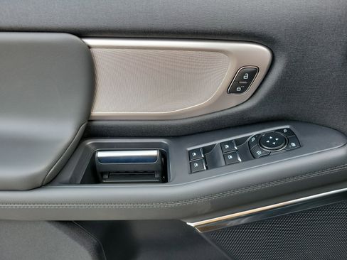 New 2026 Ford Expedition Active image 25