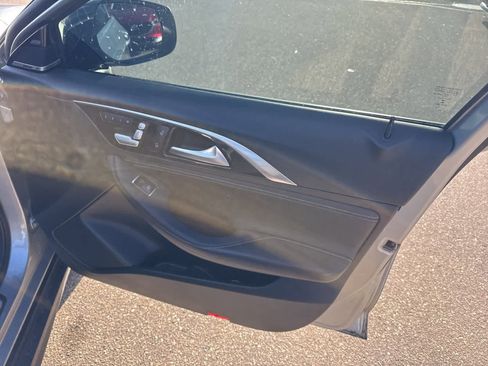 Used 2018 INFINITI QX30 AWD image 23