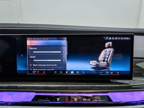 Used 2025 BMW 760i xDrive w/ Executive Package AWD/4WD image 69