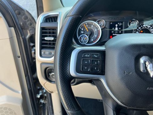 Used 2019 RAM 2500 Big Horn AWD/4WD image 12
