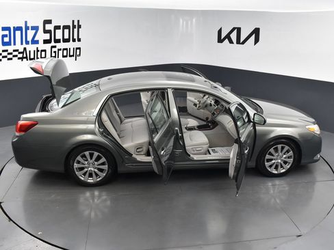 Used 2011 Toyota Avalon Limited FWD image 32