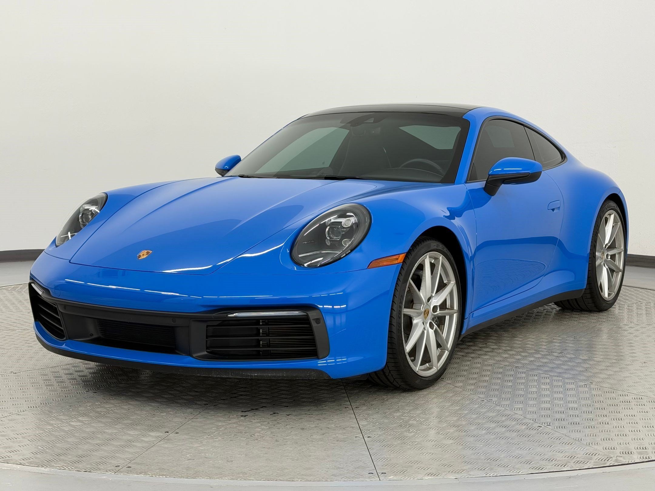 Certified 2022 Porsche 911 Carrera 4 w/ Sport Package AWD/4WD image 1